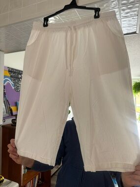 Boho White Gauze Capri Pants Plus Size 2XL Textured Summer Beach Crop